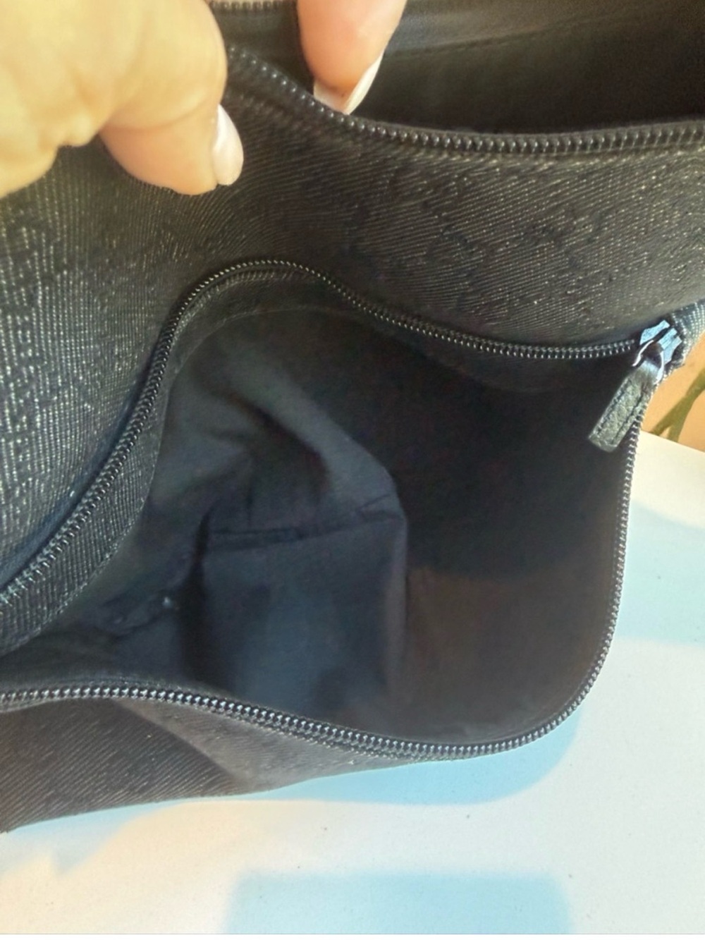 Gucci GG Denim Small Hobo + Fenim Open Toe Mule Set - Picture 10 of 16